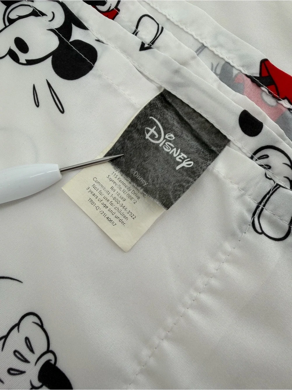 Disney Mickey Mouse Full Bed Sheet Set 4 Piece White Red Gray Striped
